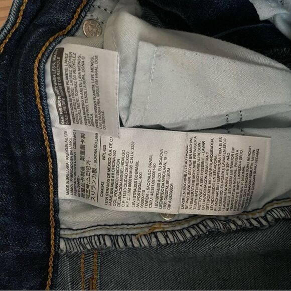 Levi Jeans Distressed Ripped Cuffed 711 Skinny Blue Denim Casual Neutral Trendy - Picture 6 of 8